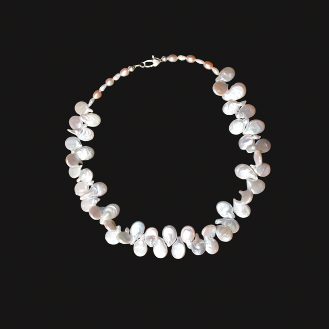 Petal Pearl Choker