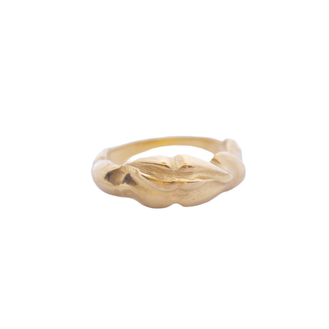 Funky Smirking Lips Ring | Gold | Sustainable & Ethical Jewelry | Handmade