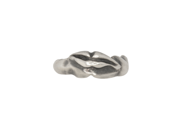 Funky Smirking Lips Ring | Silver | Sustainable & Ethical Jewelry | Handmade